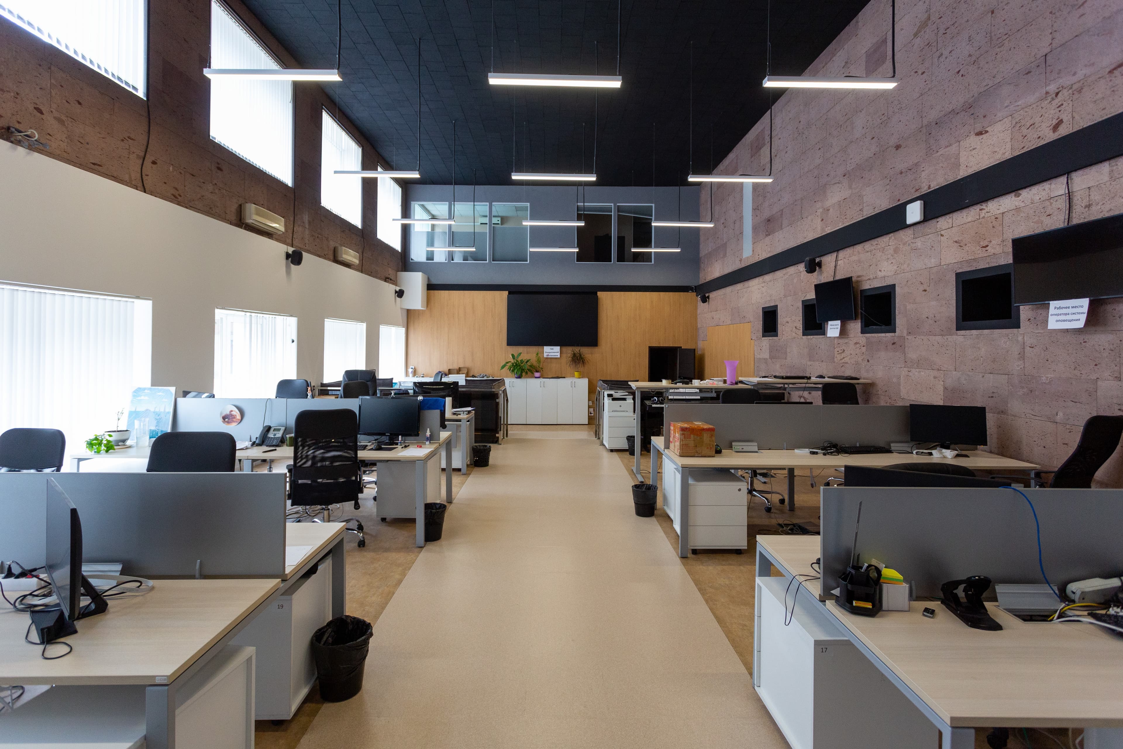 The Rise of Modern Office Spaces in Hyderabad Through Nandaka Real Estate Advisory